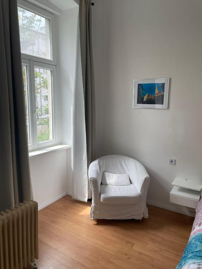 Small Apartment Near The Center Vienna Exterior photo